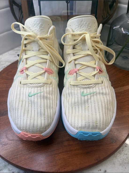 Nike Lebron Other - LeBron witness 6 Easter Sneakers